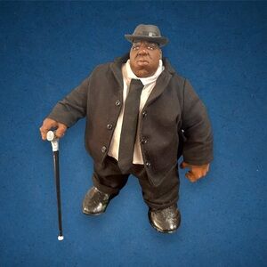 Mezco The Notorious B.I.G. Biggie Smalls 9” Action Figure Black Suit Hat Caine